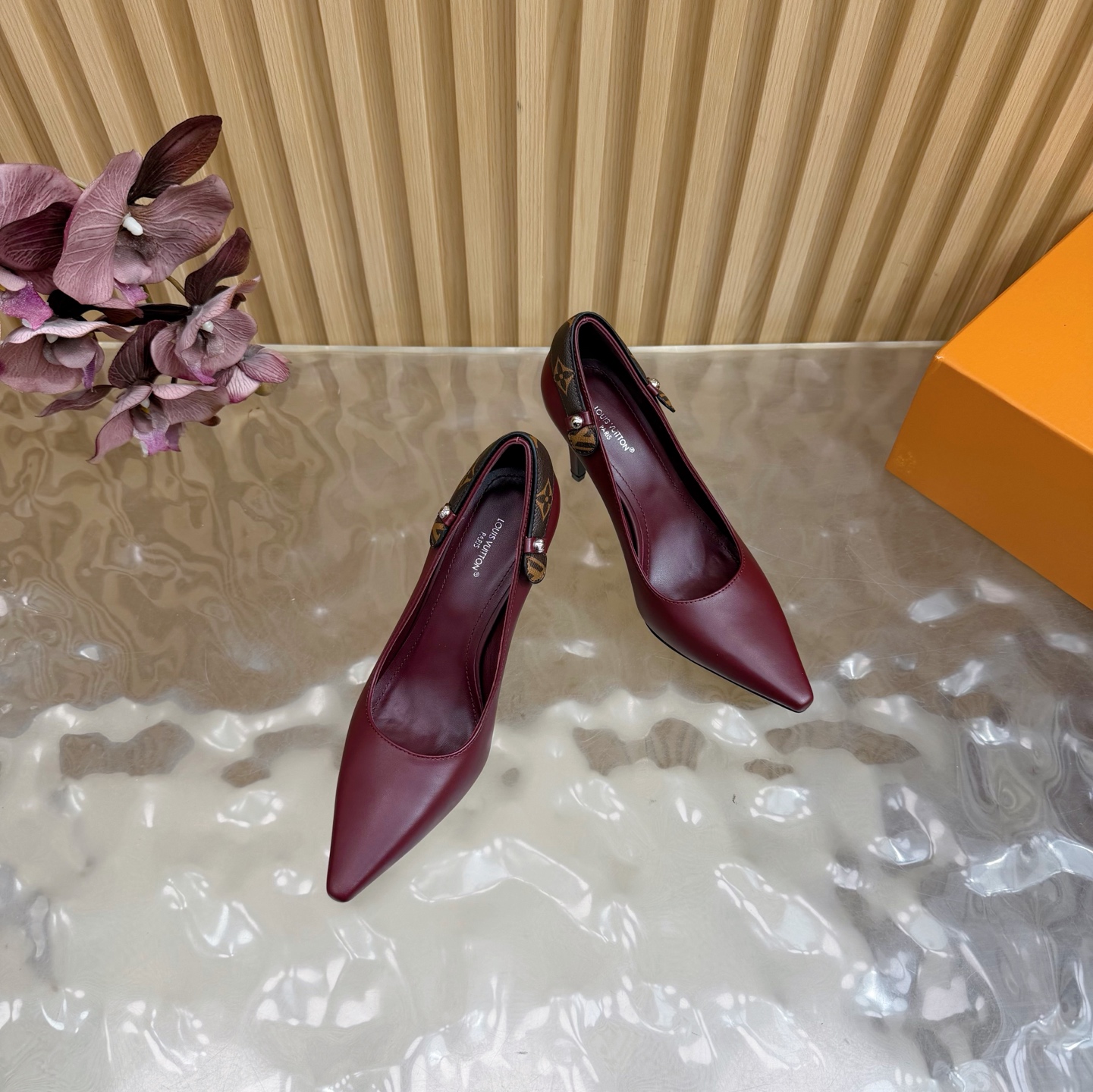 Women's high heels